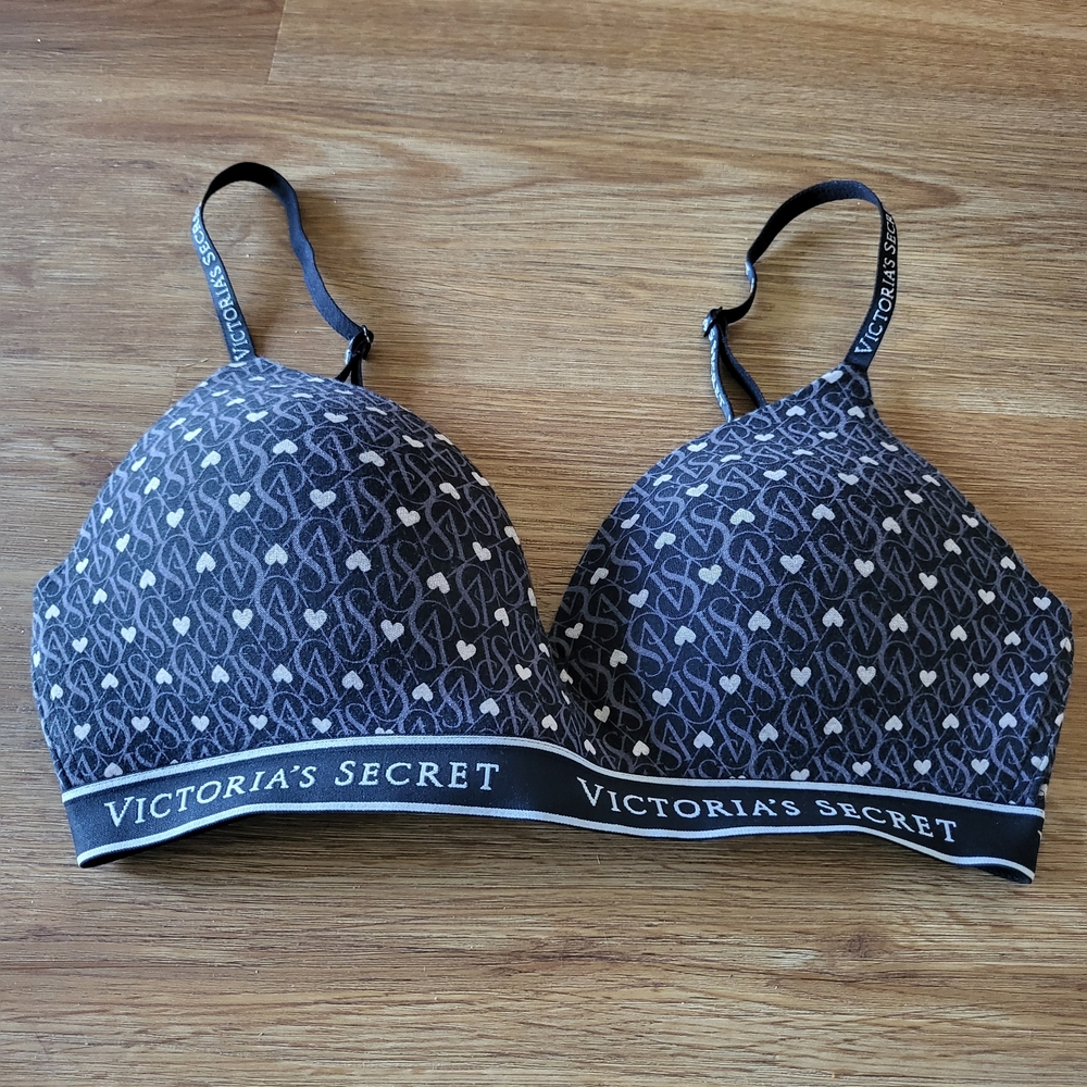 Victoria's Secret Charcoal Heart Pattern Bra